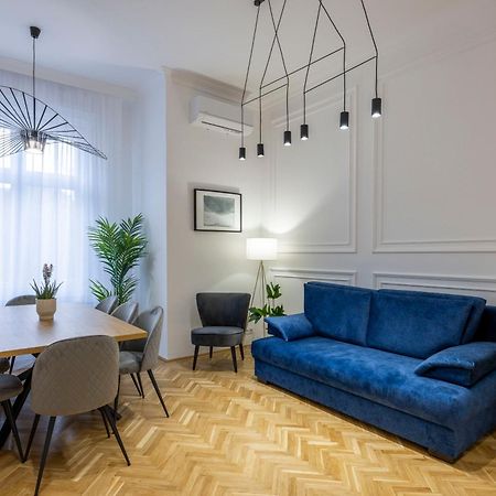 Luxurious Central 4Bedrm 3Bathrm Residence W/ Balcony Budapeste Exterior foto