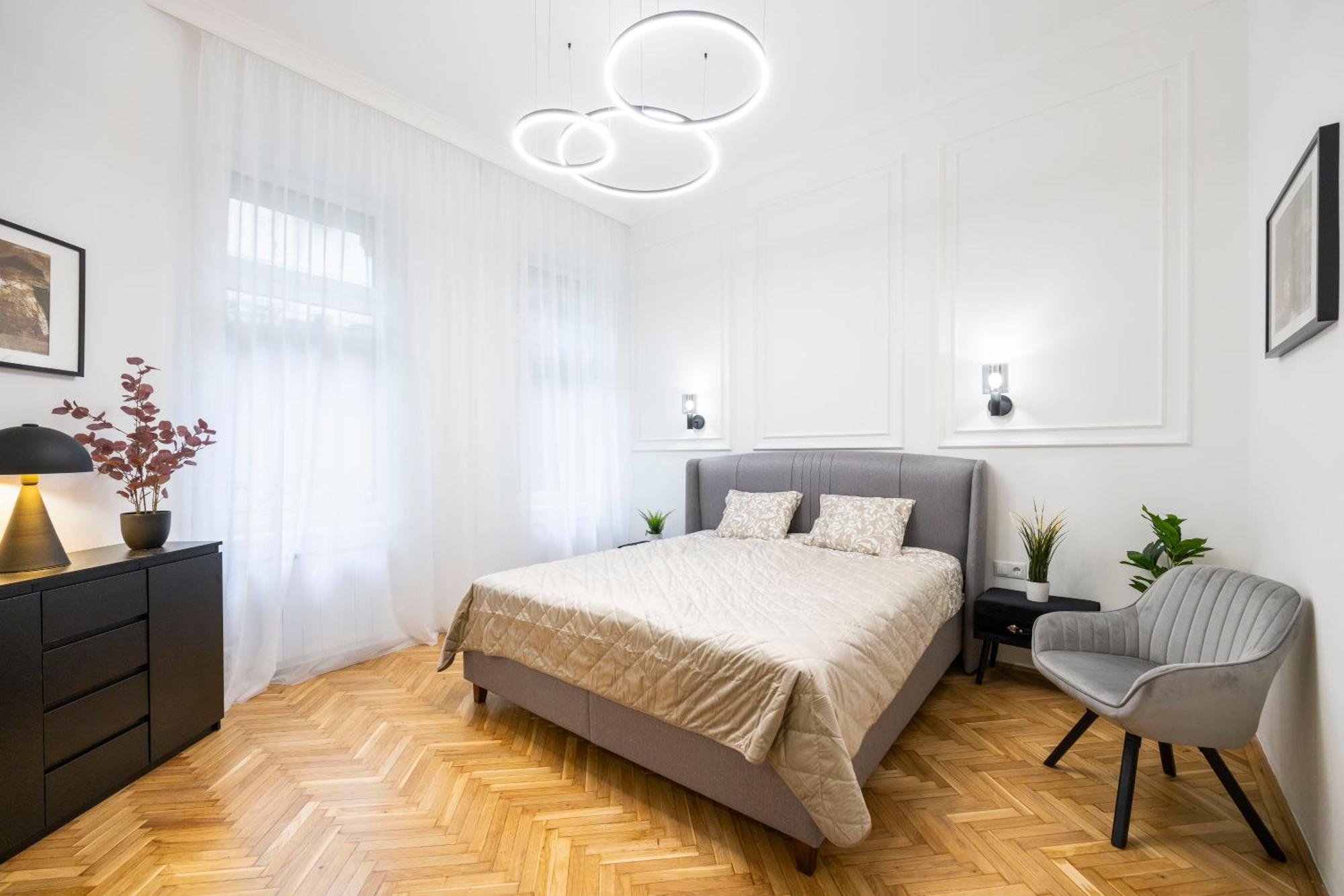 Luxurious Central 4Bedrm 3Bathrm Residence W/ Balcony Budapeste Exterior foto