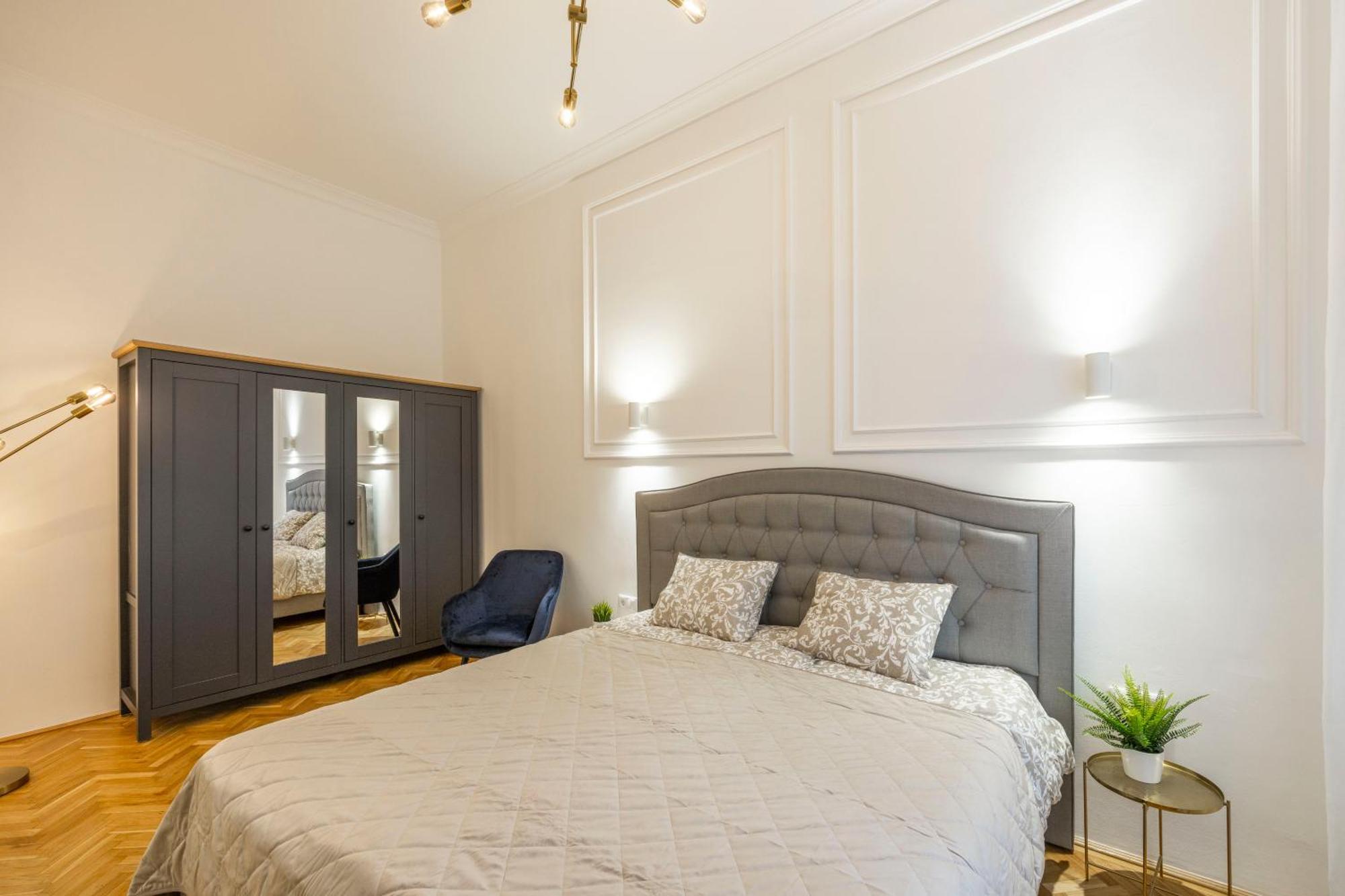 Luxurious Central 4Bedrm 3Bathrm Residence W/ Balcony Budapeste Exterior foto